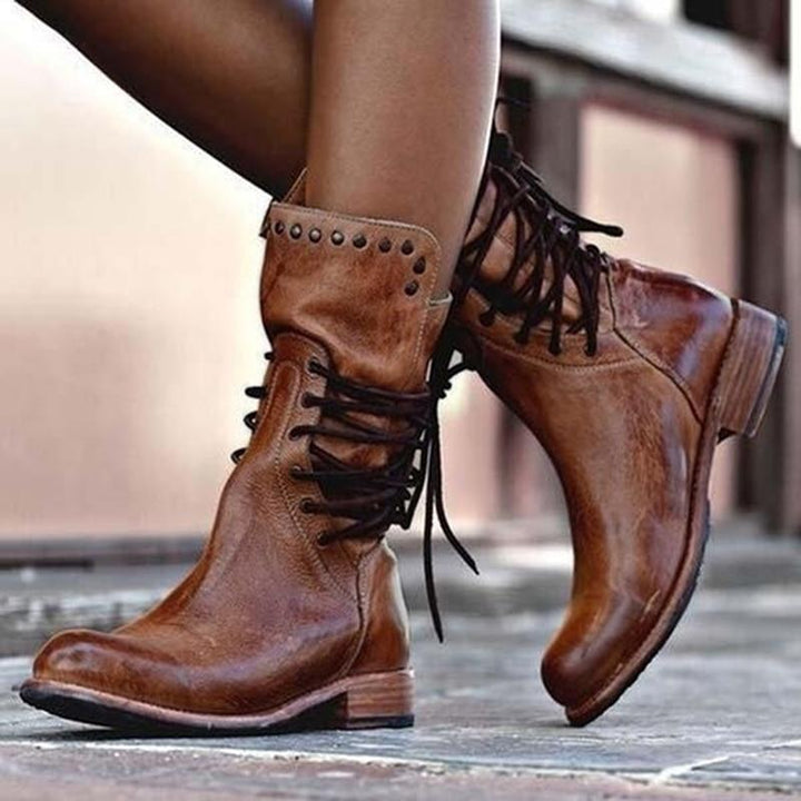 SUE™|CLASSIC LACE-UP BOOTS